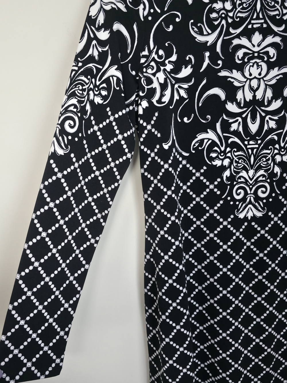 White House Black Market Dress Women Size M Black White Print Stretch 3/4 Sleeve - Picture 5 of 10